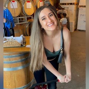 Meet your Posher, Lexi